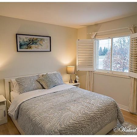 Sunroom House - 4 Bedrooms มิสซิสซอกา ภายนอก รูปภาพ