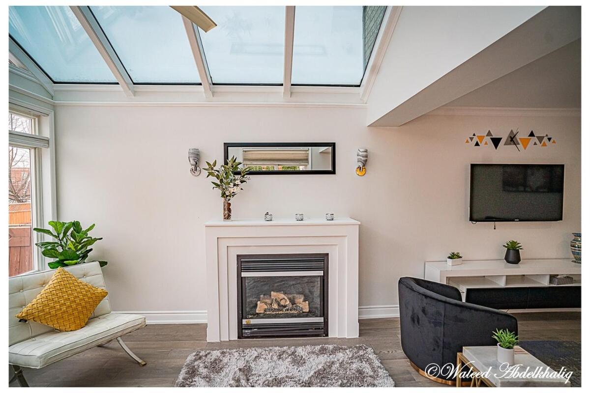 Sunroom House - 4 Bedrooms มิสซิสซอกา ภายนอก รูปภาพ